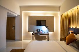 Jatra Flagship Khulna City Centre