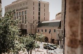 Mamilla View- Suites & Apt Hotel