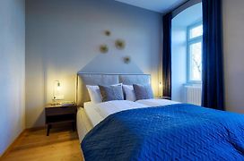 homie stay am Schloss Apartments