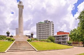 Holiday Inn Express New Orleans - Arts District By Ihg