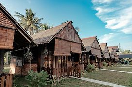 Nipoh Beach Cottage