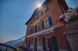 Osteria Manciana Con Alloggio Monte Generoso
