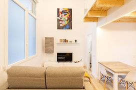 Amplio piso a 300m de Retiro