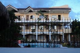 Vanilla Sky Dive Resort