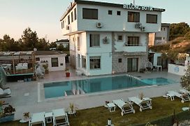 Belong Otel