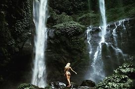 Munduk Kupang Sekumpul Villa