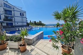 Блу Бей Палас Апарт Комплекс