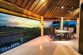 Sing Sing Resort Lovina