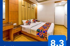 Fabhotel Clock View 500M From The Mall Road