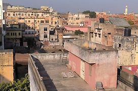 Pink City Backpackers