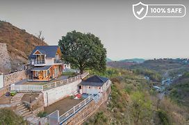 Saffronstays Woodpeckers Perch Villa, Dehradun