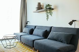 The Rix Studios&Suites near SBahn Neukölln