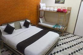 Hotel Hayat Residency