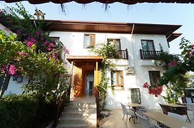 Akyaka Nehir Butik Otel