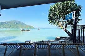 The One Hostel Phi Phi Island