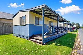 Waters Edge Holiday Park