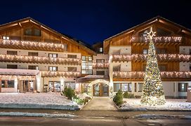 Montana Lodge & Spa, By R Collection Hotels