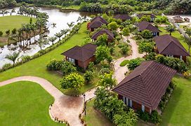 Lakowe Lakes Hotel, Golf And Country Estate By Newmark