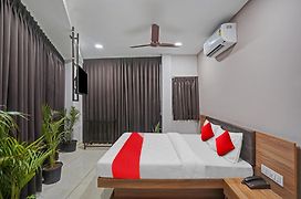 Hotel Sukoon, Best Luxurious Hotel Rooms In Surat City Center