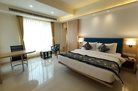 Hotel Surya Grand