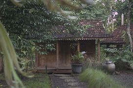 Omah Ndoro SugihArti