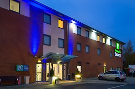 Holiday Inn Express Bedford By Ihg