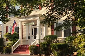Beech Tree Inn And Cottage