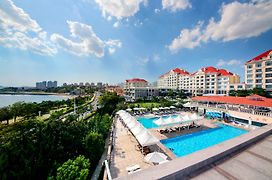 Qingdao Seaview Garden Hotel