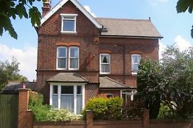 Anton Guest House Bed And Breakfast