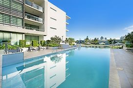 Ultiqa Freshwater Point Resort Broadbeach