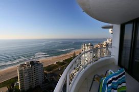 Biarritz Apartments Gold Coast