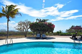 El Morro Eco Adventure Hotel