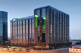Holiday Inn Express Chengdu West Gate By Ihg