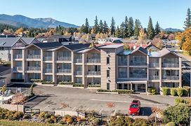 Clear Ridge Apartments