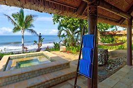 Nanuku, Auberge Resorts Collection