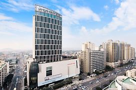 Lotte City Hotel Jeju Airport
