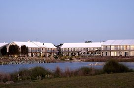 Quest Williamstown North