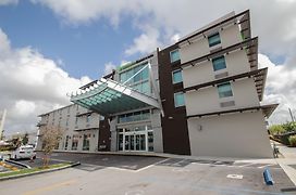 Holiday Inn Express & Suites Miami Airport East By Ihg