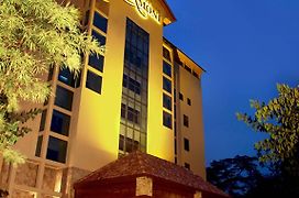 Harmoni Suites Hotel