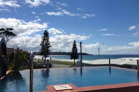 Beach House Mollymook