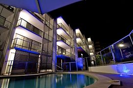 Merrima Court Holidays