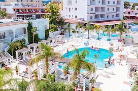 Beach Star Ibiza (Adults Only)