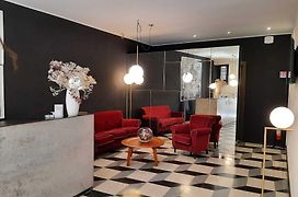 Navona Theatre Hotel