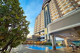 Planet Holiday Hotel&Residence