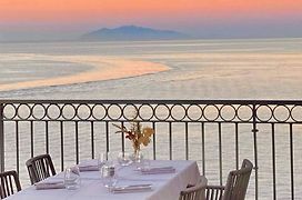 Hotel Des Gouverneurs