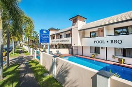 Cairns City Palms