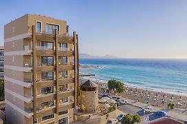 Bellevue On The Beach Suites