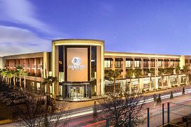 Doubletree By Hilton Izmir Airport