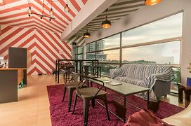 Seaview Capsule Hotel