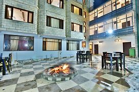 Kapoor Resort By Dls Hotels